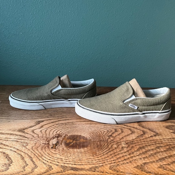 Van's Slip Ons Neutral Dusty Olive/Taupe Tone Women's Size 7 Men's Size 5.5 - Picture 3 of 6